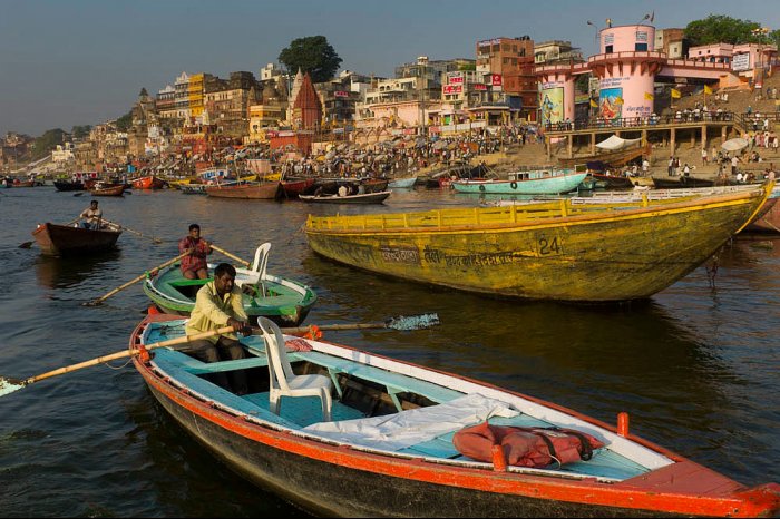 INDIA - BENARES - Uttar Pradesh - Río Ganges